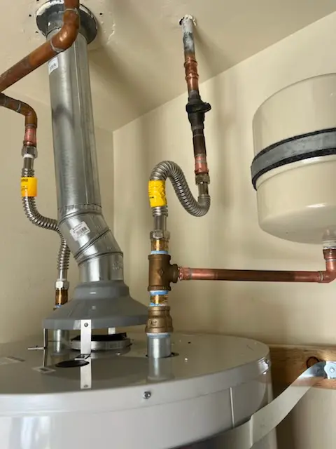 Water heater installation and plumbing repair in Volo